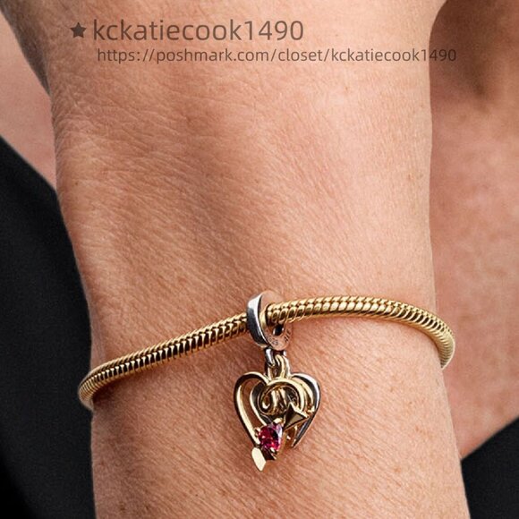 Pandora Engravable Heart & Arrow Double Dangle Charm - Picture 5 of 6